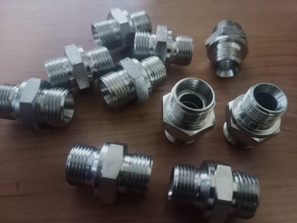 Adaptador Macho-Macho 18*150-3/8 Gas