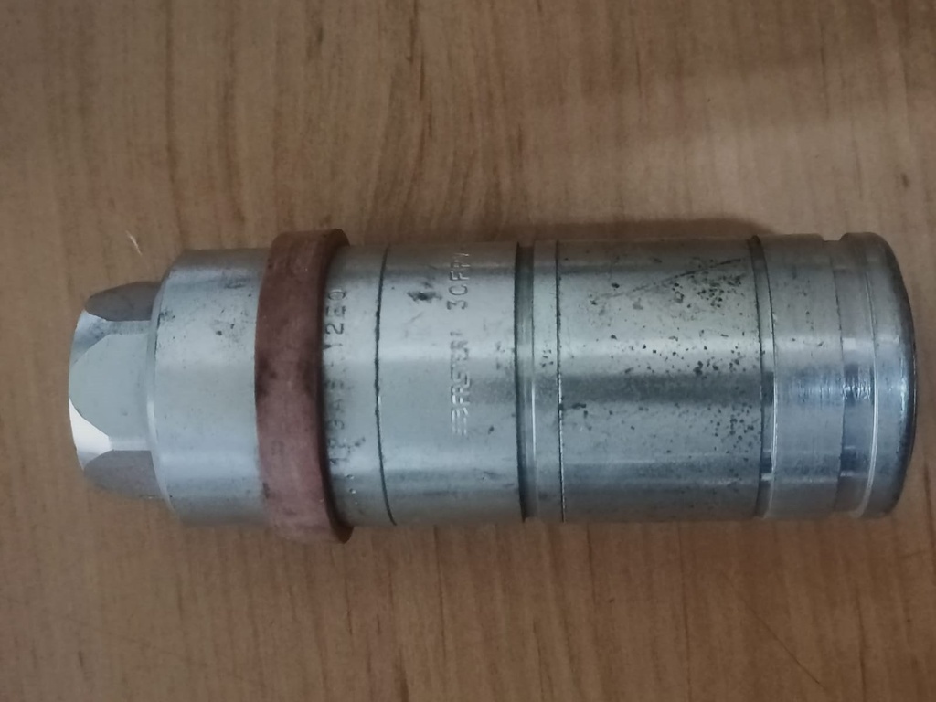 Enchufe Hembra 1/2 H.22/150 3CFPV Faster