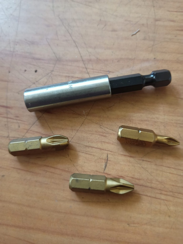 [5674] Surtido Puntas Estrella 1/4 Tin PZ-1-2-3*25 + Adaptador