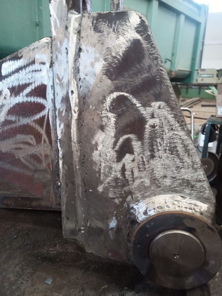 Chapa de 30MM Orejetas 370*210MM John Deere 8310