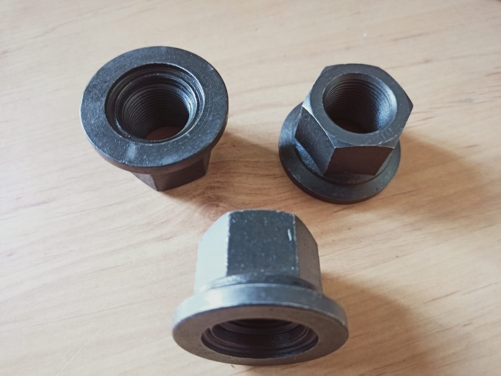 [77715566] Tuerca de Rueda Buje M-22/150