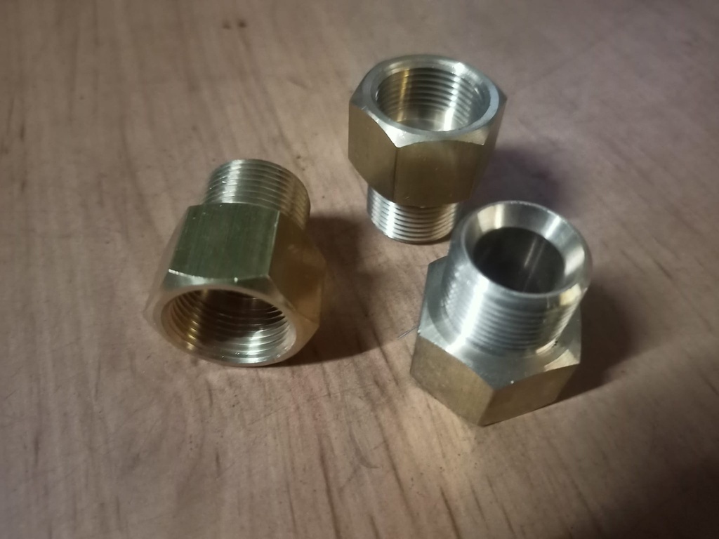 [AMH22] Adaptador Macho 22/150 - Hembra 22/150 Laton