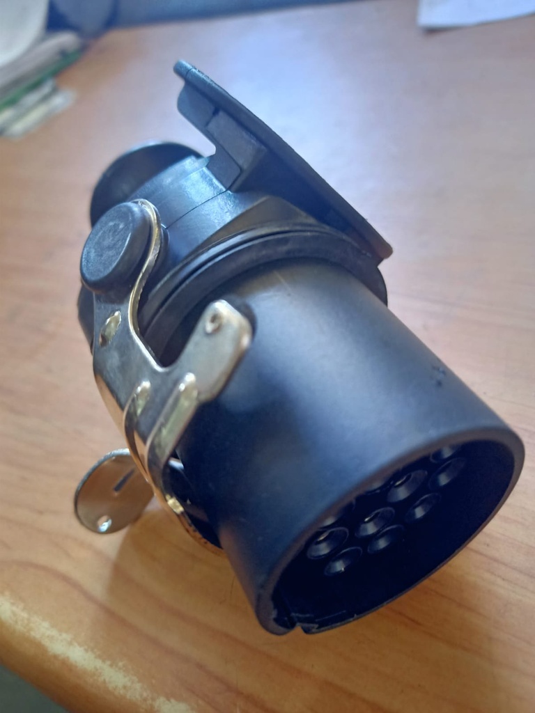 Clavija Electrica 24V 15 Polos