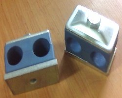Abrazadera Doble Tubo 18MM