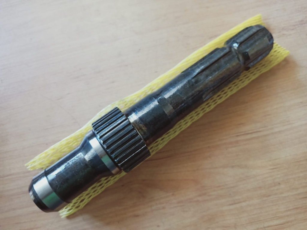 [EJE7000] Eje Toma de Fuerza R266970 Z6 Z33 John Deere 7000