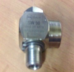 [ENGI3890] Enlace Giratorio Acero Niquelado Tornillo INOX 90º 3/8