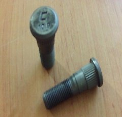 Esparrago Buje 14*53MM 10.9