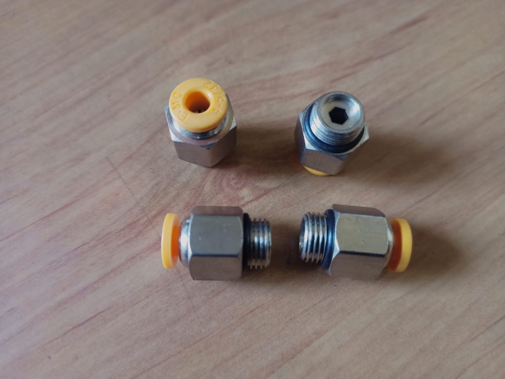[RAC418] Racor Tubo 04 Rosca 1/8"