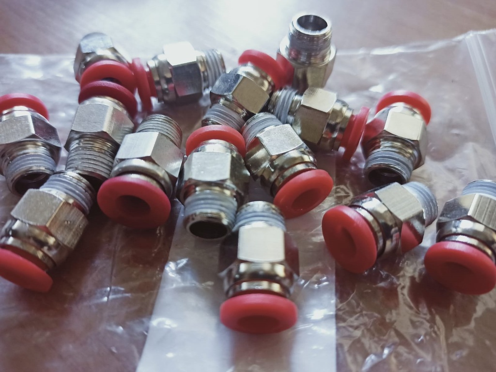Racor Tubo 6 Rosca 1/8"