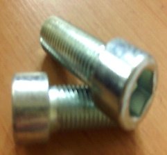 Tornillo 16*45 Allen 8.8
