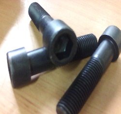 Tornillo 16*70 Allen 8.8 DIN 912