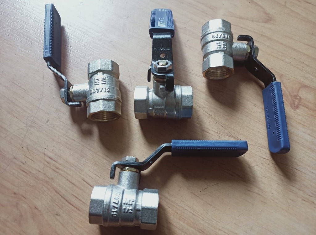 [VB12] Llave Esfera de 1/2 Pn 25 Hembra